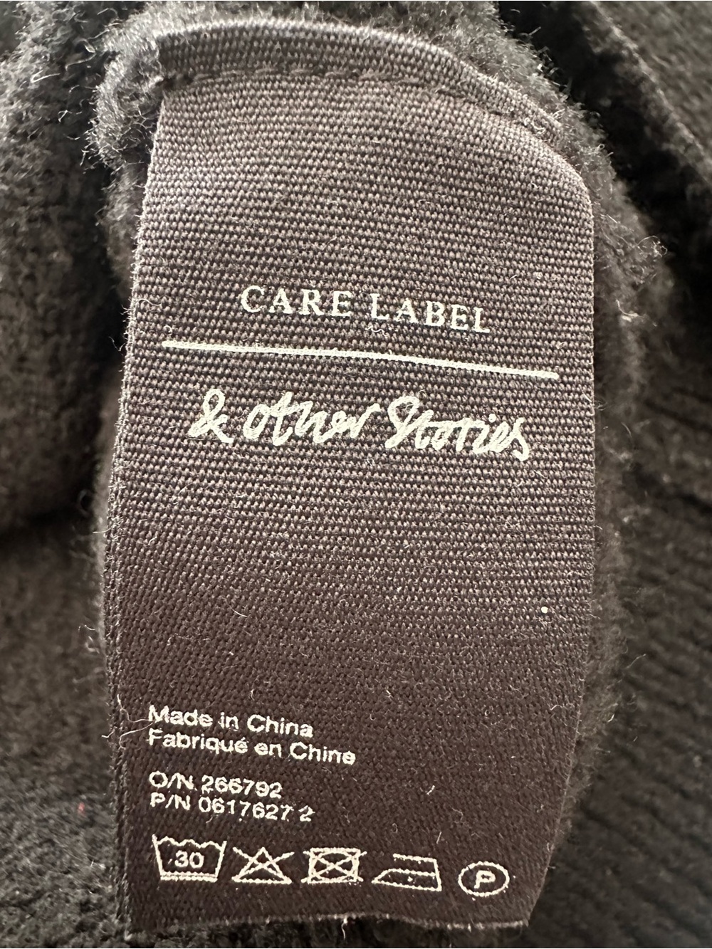 & Other Stories Black Crewneck Sweater with Balloon Sleeves size small - Picture 10 of 12